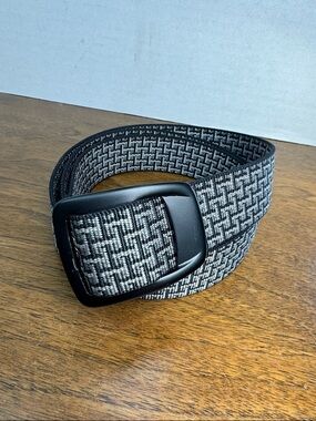 Bison Designs Mens Nylon Belt in Black, White, Gray Geometric Weave, sz L (43")